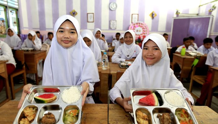 Jika Program MBG Dinilai tidak Efektif, Kenapa Diteruskan?