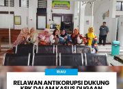 Massa Anti-Korupsi Dukung KPK di Sidang Gubernur Riau, Abdul Wahid