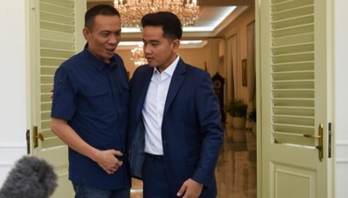 Rismon Sianipar Dilaporkan Dugaan Penipuan Terkait Buku ‘Gibran End Game’