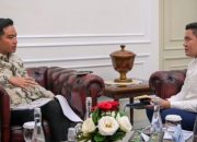 Seskab Teddy dan Wapres, Bahas Situasi Indonesia