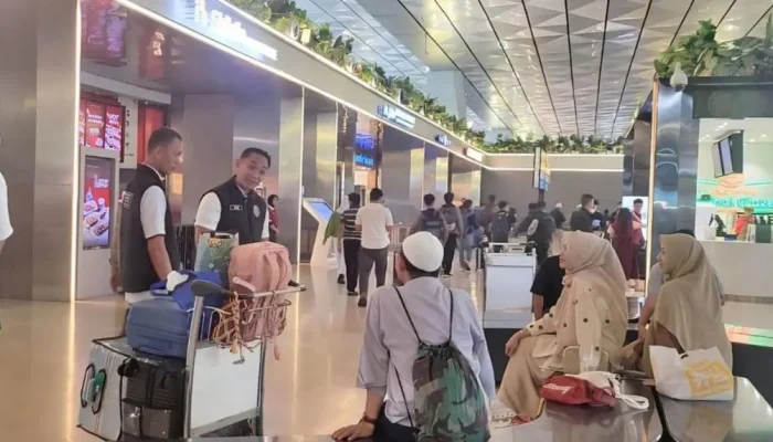 Bayar Rp 250 Juta untuk Haji Ilegal, Satgas Gagalkan Keberangkatan 51 Jemaah di Bandara Soetta