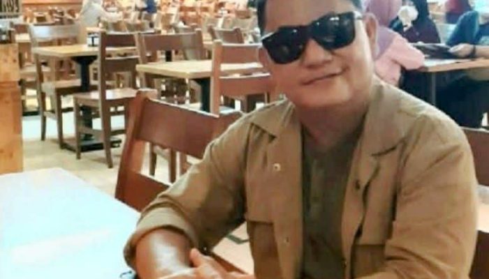 Manusia Senja yang Kembali ke Bangku Kuliah