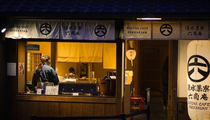 Tidak Mampu Atasi Biaya Operasional, Ribuan Resto Tutup di Singapura