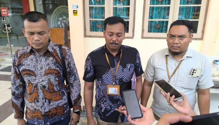 Antarkan Petugas Bank ke Rumah Debitur, Tokoh Masyarakat di Pamekasan Digugat
