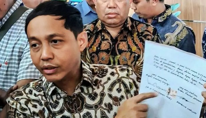 KPK Dalami Kasus Raja Juli Antoni, Berkali Kali Terima Upeti dari Bupati Kuansing