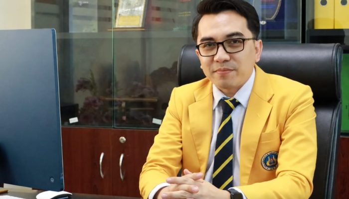 Pecahkan Rekor, Zadrian Ardi Jadi Guru Besar Termuda Universitas Negeri Padang