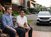 Menembus Keheningan, Hubungan Ayah dan Putranya