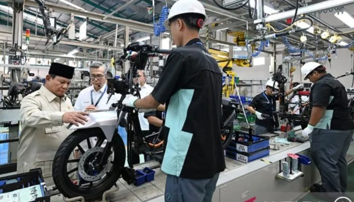 Di Balik Ambisi Motor Listrik: Menakar Target Pemerintah dan Realisasi Subsidi APBN