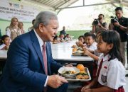 Pusaran Rantai Pasok dan Dugaan Kongkalikong: Kenapa Pemerintah Masih Mempertahankan Program MBG?