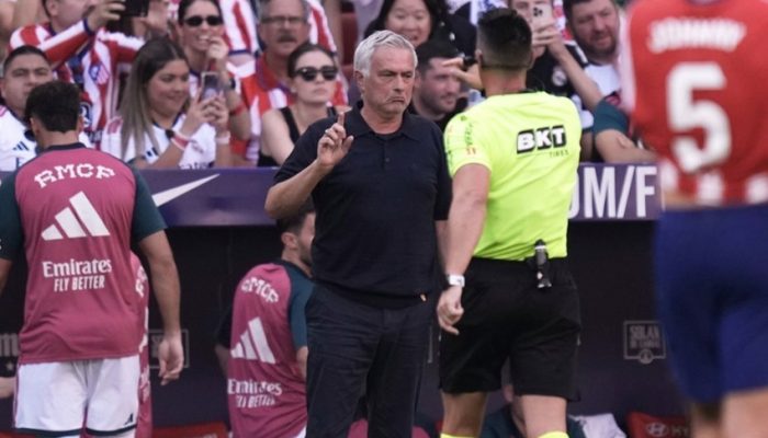 Bukan Salah Wasit, Madrid Krisis Taktik dan Komunikasi