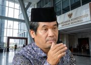 Ada Udang di Balik Batu? Golkar Diduga Diam-diam Incar Kursi Wapres Lewat Gugatan Ijazah Gibran di MK