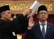 Usai Minta  Gibran Mundur dari Wapres,  Wantimpres Rocky Gerung ‘Ditegur’ Kepala Bakom