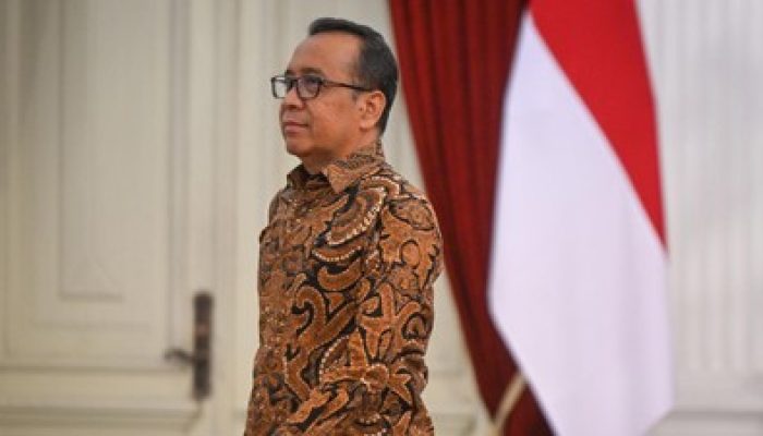 Pembersihan “Orang Dekat” Jokowi: Di Balik Jatuhnya Pratikno dari Kursi Menko PMK